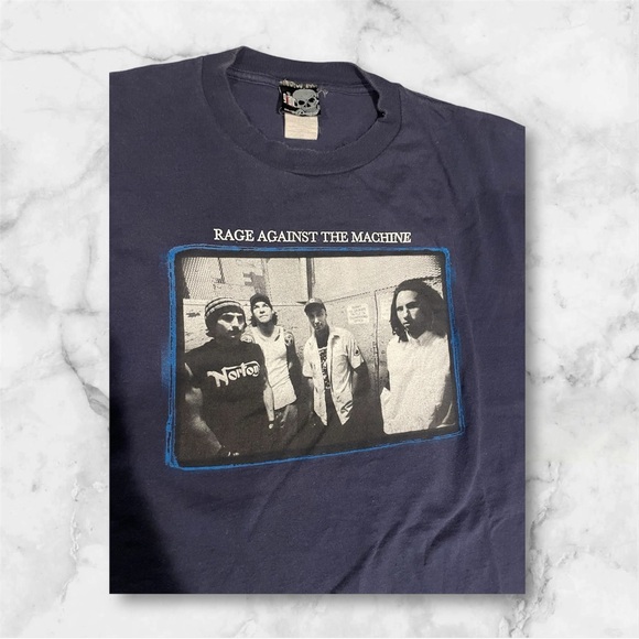 Band t-shirt. - Picture 2 of 3